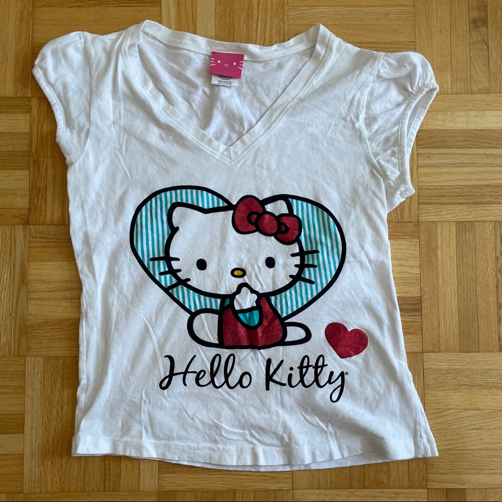 Sanrio Hello Kitty T-Shirt - Small - Has slight flaw